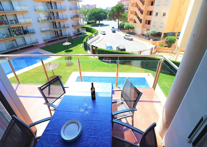 Pretty With Balcony * Росас